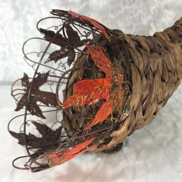 Fall Horn of Plenty Cornucopia Table top display - Picture 3 of 7